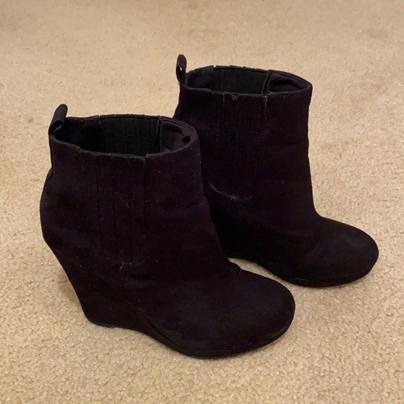 H&M faux suede wedge-heeled booties boots - Picture 1 of 8